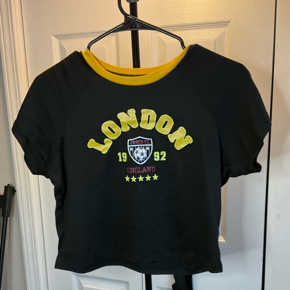SHEIN Black and Yellow London England Kids Tee